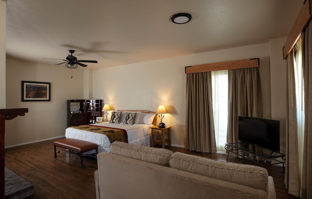Hotel El Rancho - photo 23