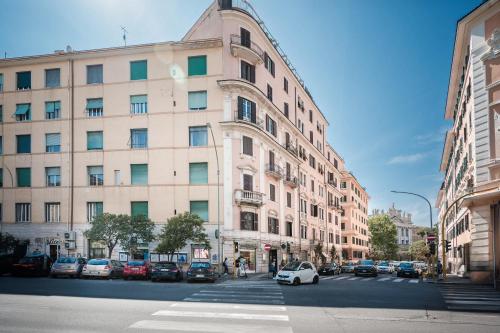 Appartamento San Giovanni Fino a 6 Persone — 4-Star Luxury Hotel in Rome, Italy