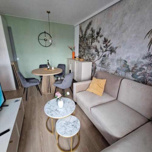 Apartament Broniewskiego 6 — 4-Star Luxury Hotel in Gdansk, Poland