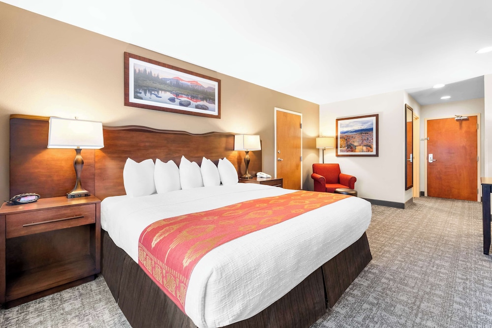 Best Western Rocky Mountain Lodge - photo 8