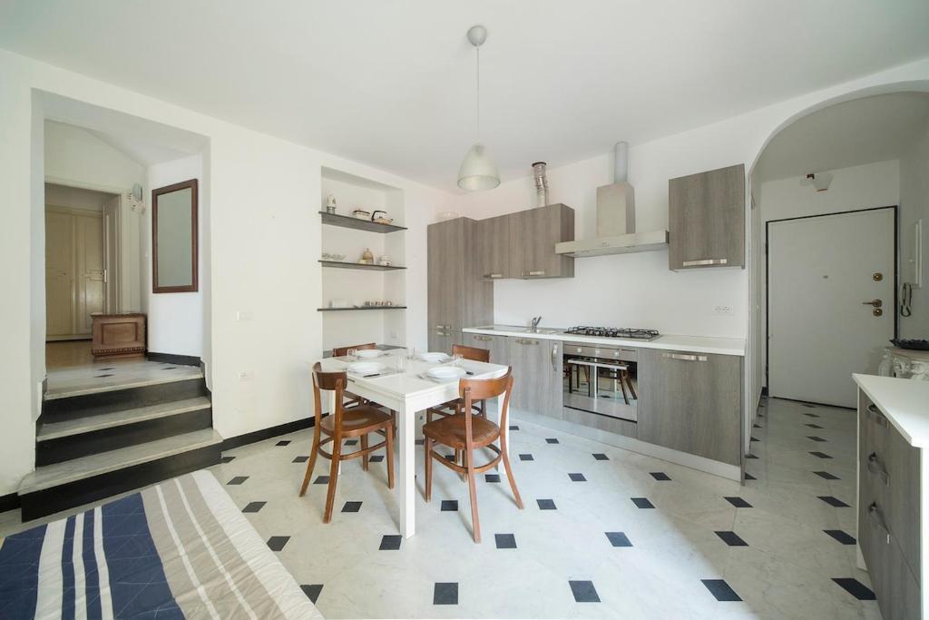 Hostdomus Ca' di Nava - carbon neutral hotel in Alassio