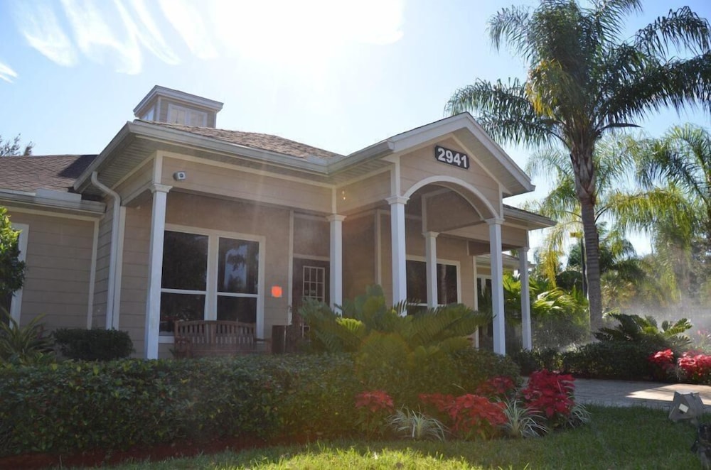 Lucaya 4 Bedrooms 3 Baths Townhome With Resort Pool - photo 22