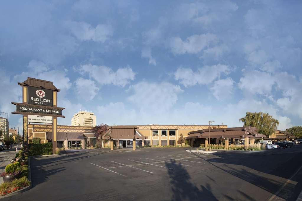 Red Lion Hotel Yakima Center - featured photo