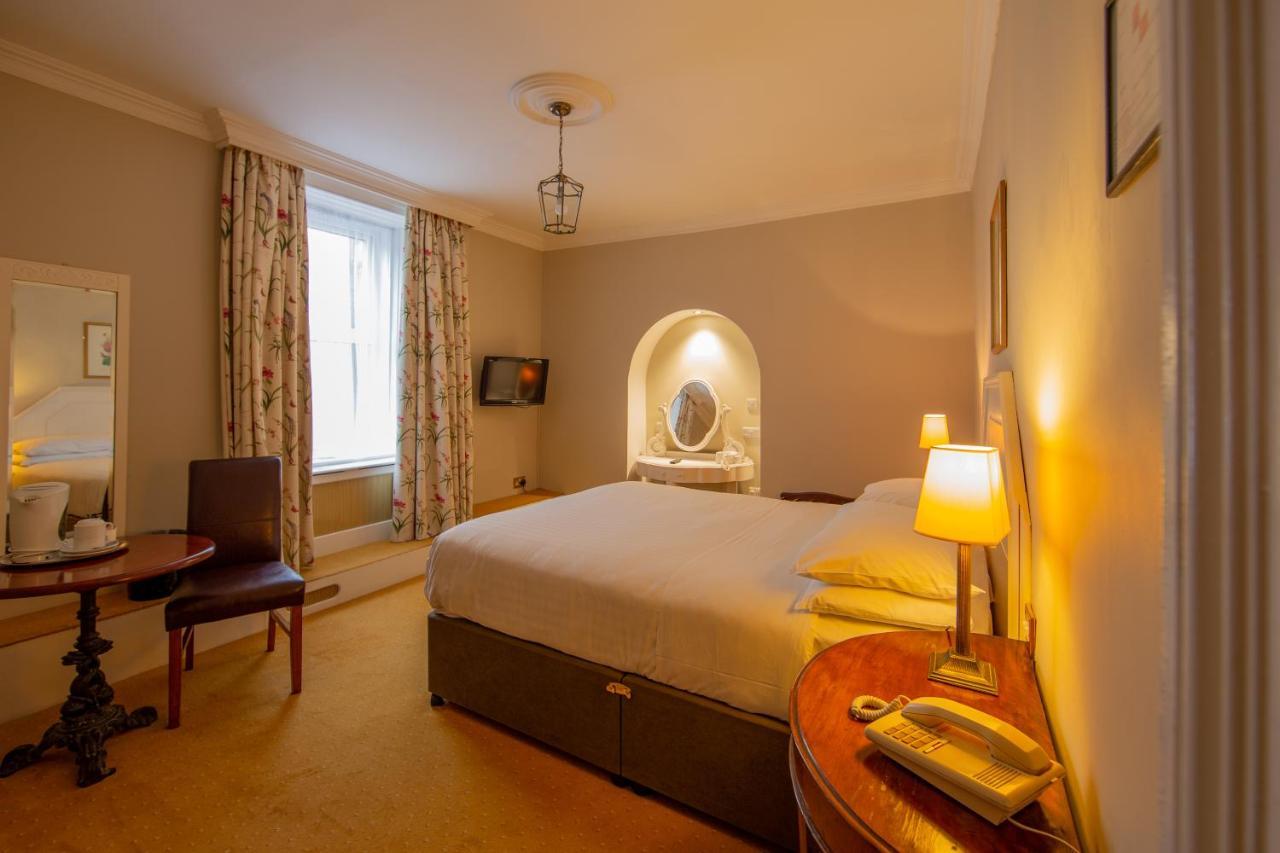 Foyles Hotel