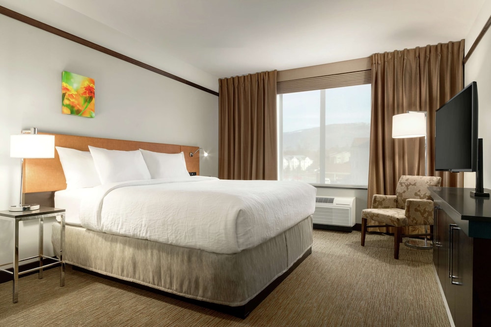 Hilton Garden Inn Medford OR - photo 11