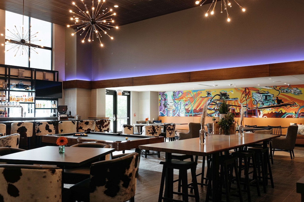 Revel Hotel Des Moines Urbandale Tapestry Collection by Hilton - photo 130