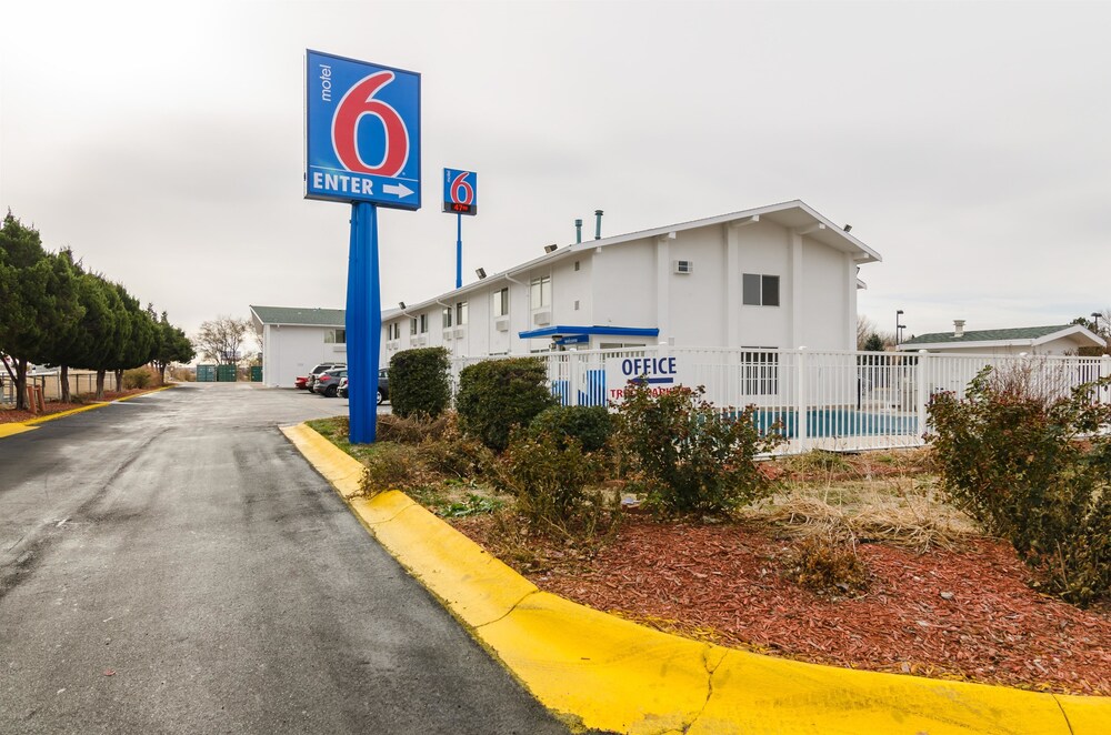Motel6 North Platte NE East - photo 31