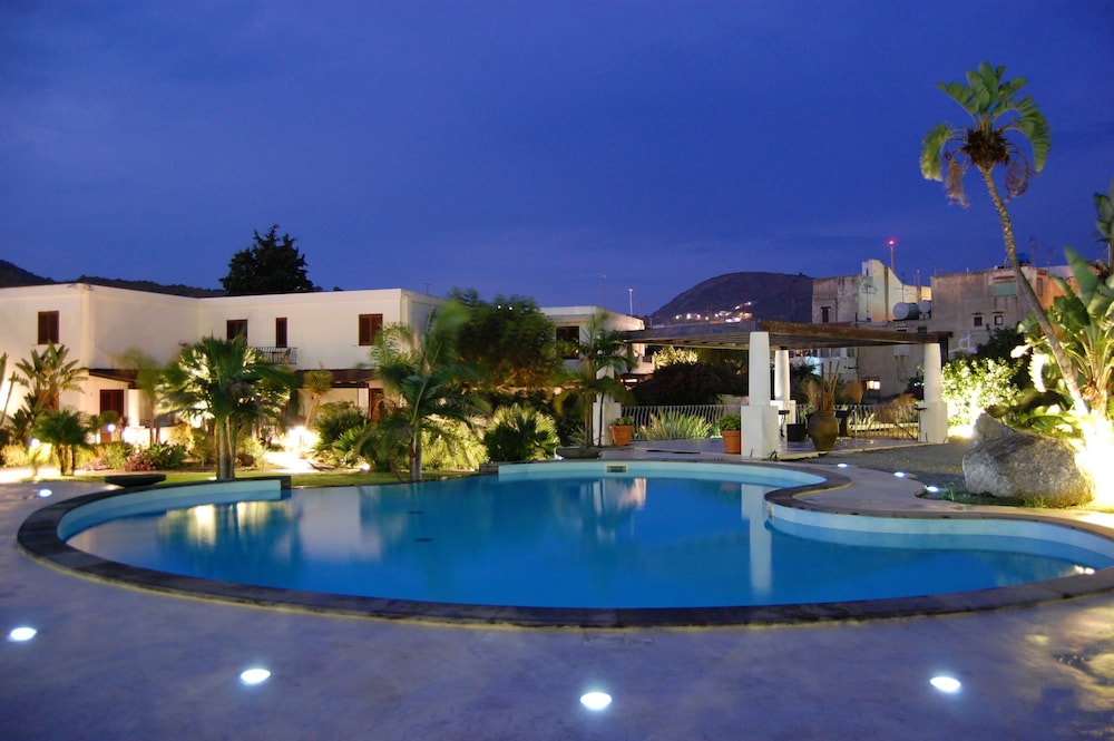 Residence La Giara — 4-Star Luxury Hotel in Lipari, Italy