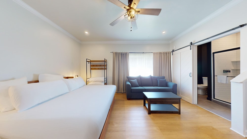 The Surf Club - photo 7