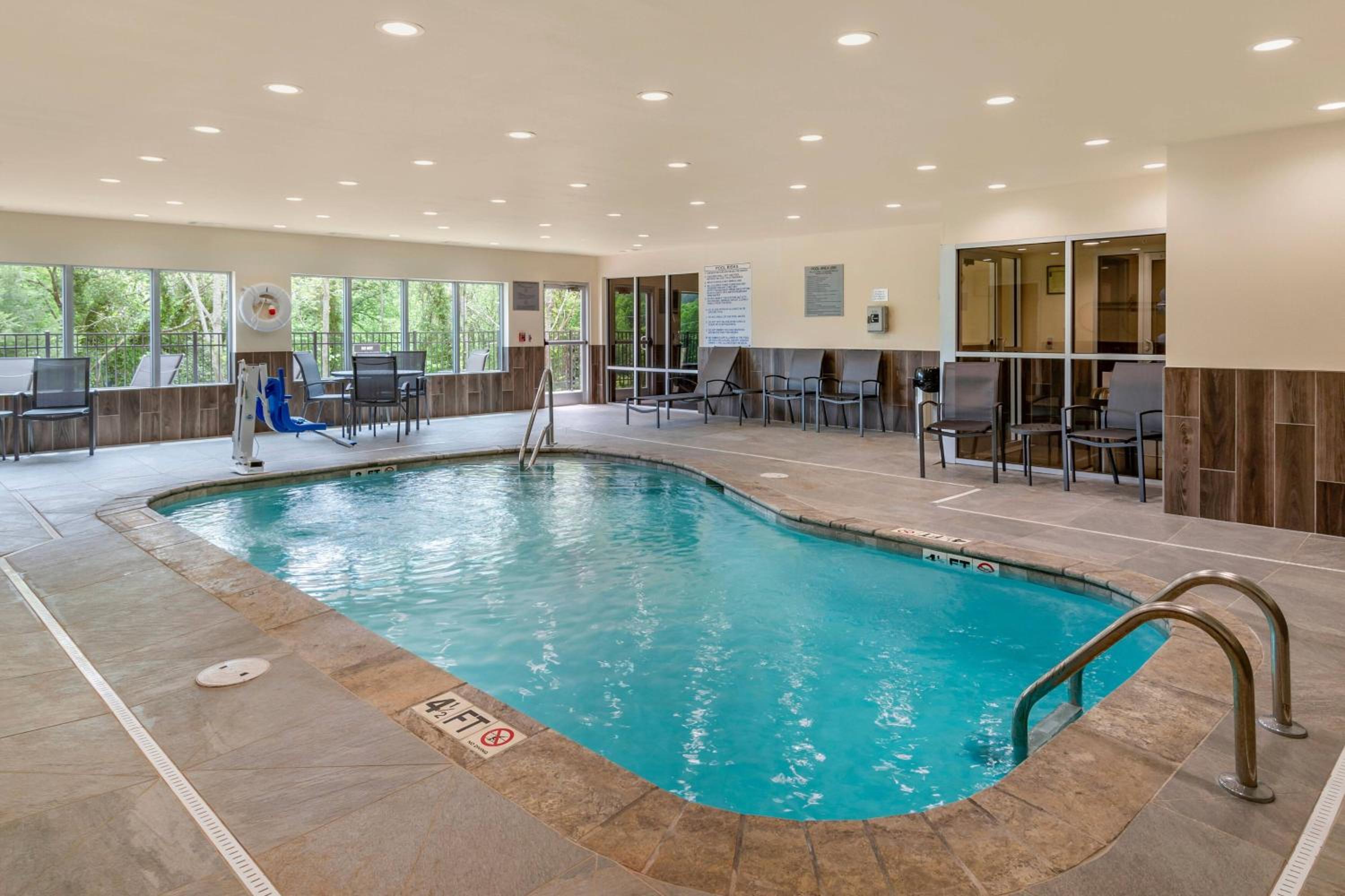 Fairfield Inn & Suites by Marriott Helen - photo 28