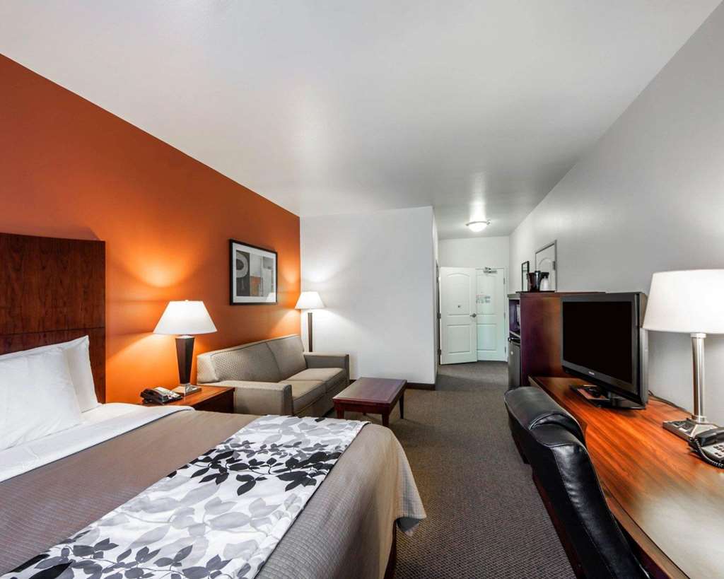 Sleep Inn & Suites Lawton Near Fort Sill - photo 17