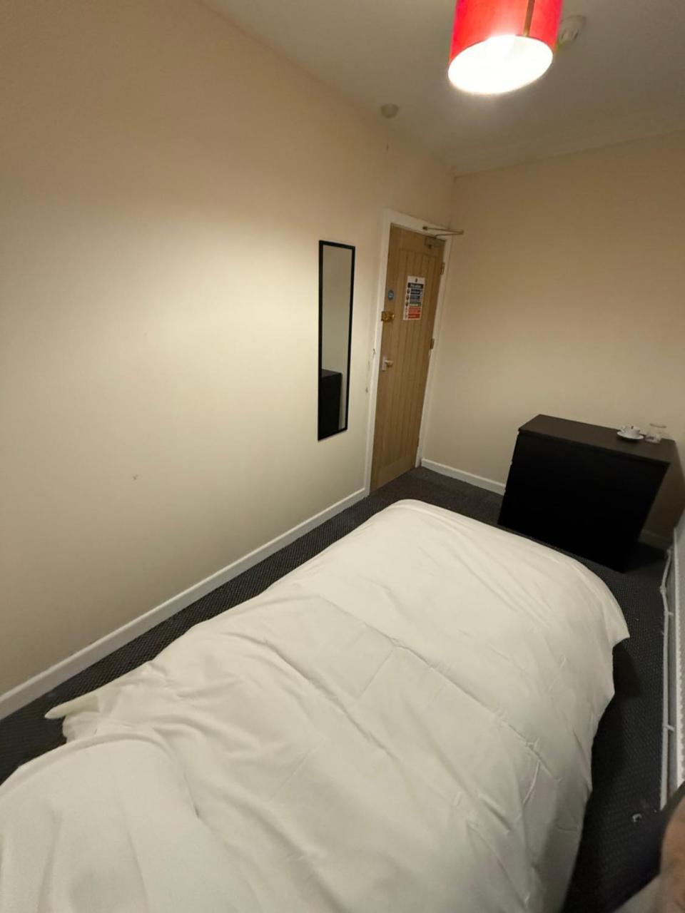 The Phoenix Inn - last minute hotel in Newport