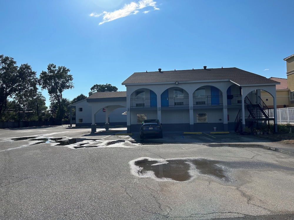Blue Star Inn - photo 28