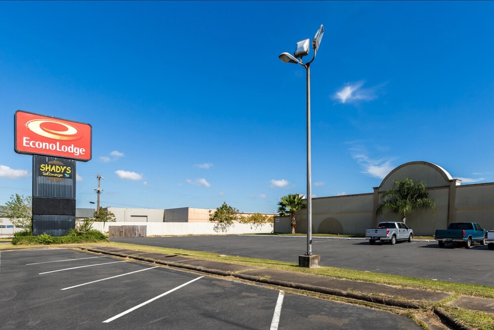 Eco Inn Suites by Hotel O Baytown - photo 32