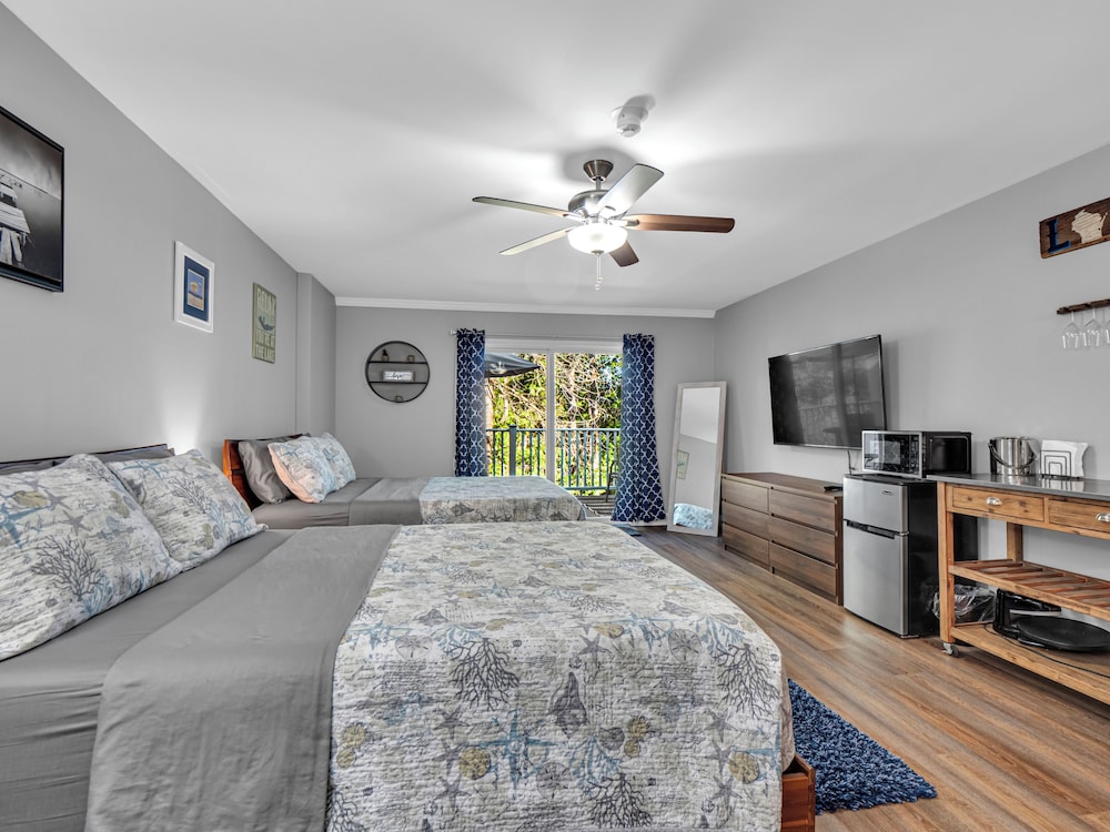 Victorian Inn Elkhart Lake Wisconsin - photo 14