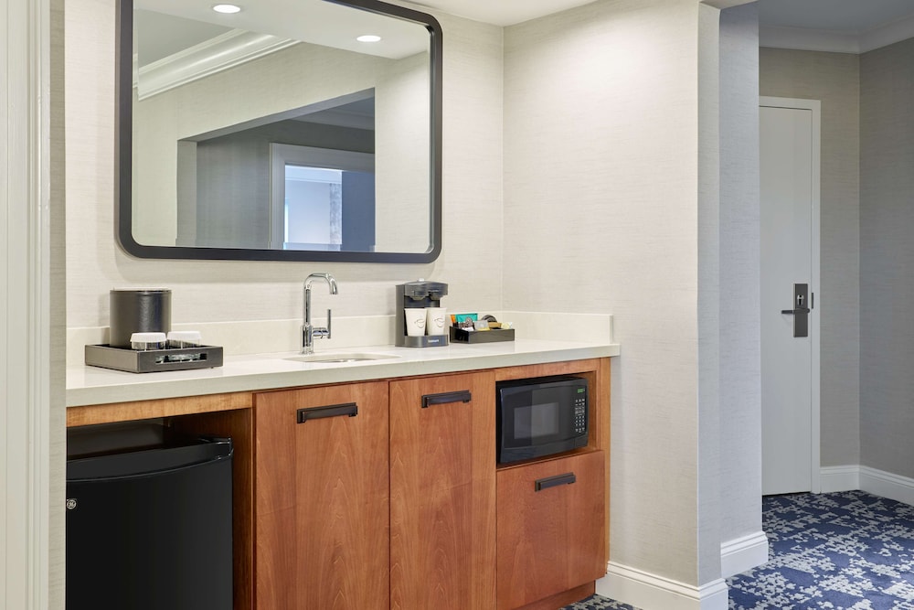 Embassy Suites by Hilton Washington D.C. Convention Center - photo 14