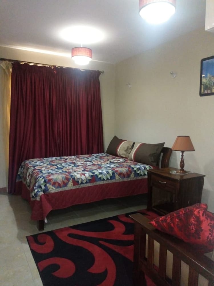 West Suites Apartments