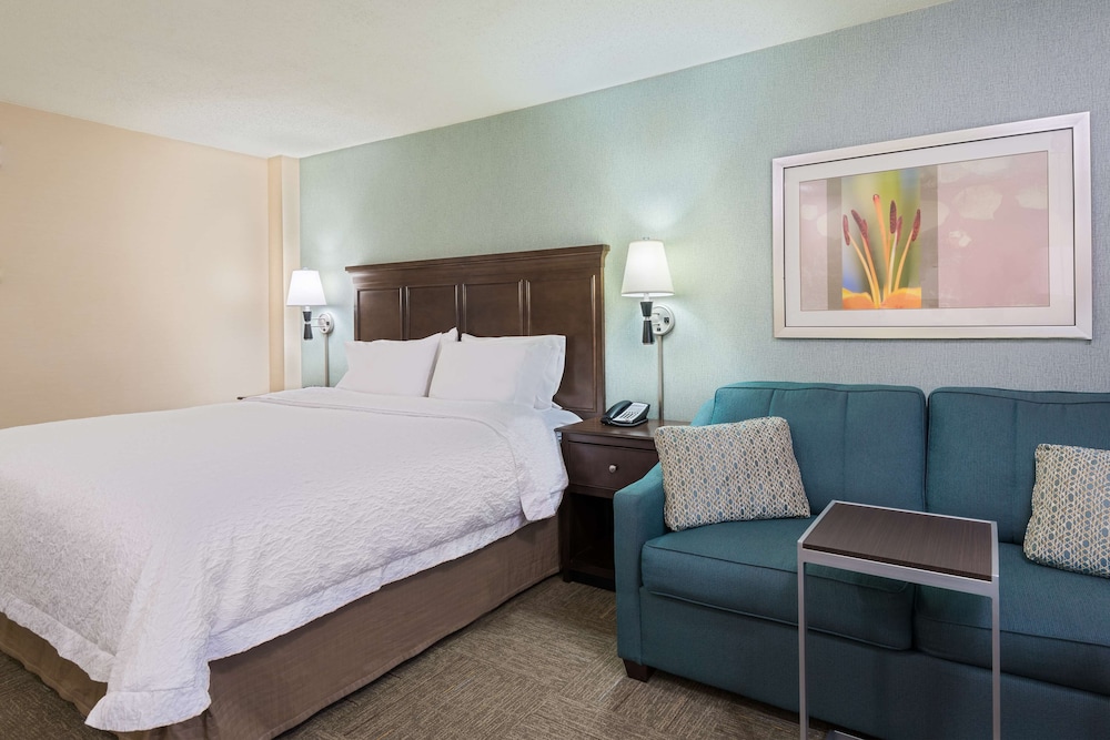 Hampton Inn White Plains Tarrytown - photo 12