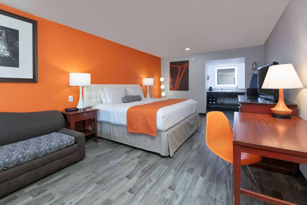 Howard Johnson by Wyndham San Marcos - photo 24