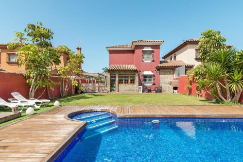 Villa Marty Mayores De 25 Años — 4-Star Luxury Hotel in Chiclana De La Frontera, Spain