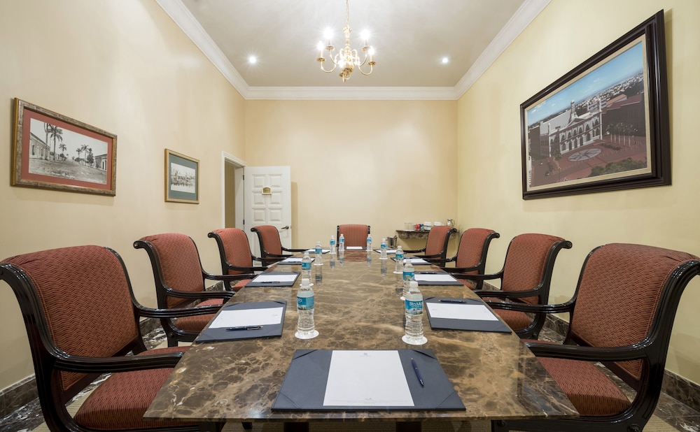 Meeting facility