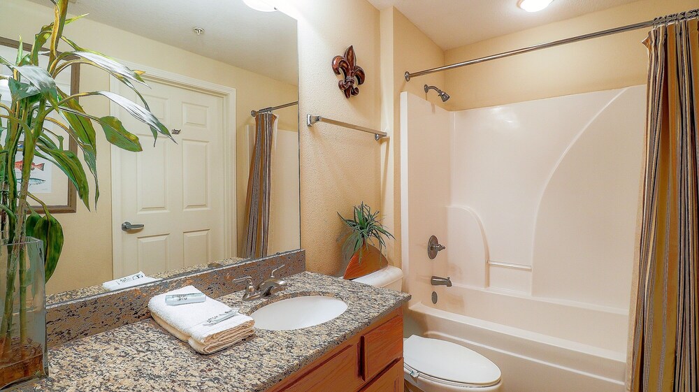 Legacy Towers Legacy II 305 - photo 16