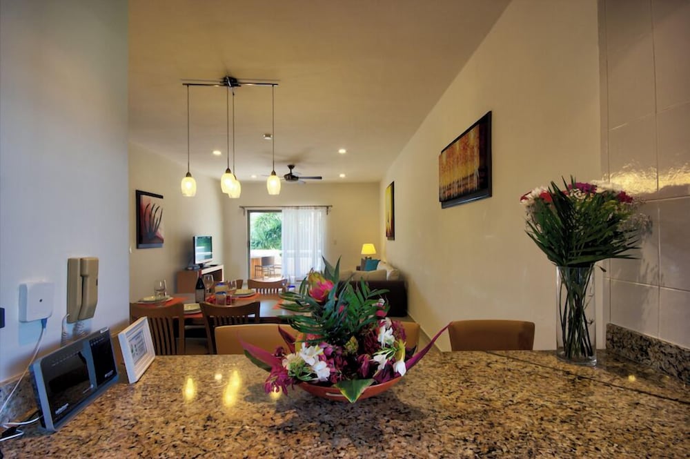 Riviera Maya Suites