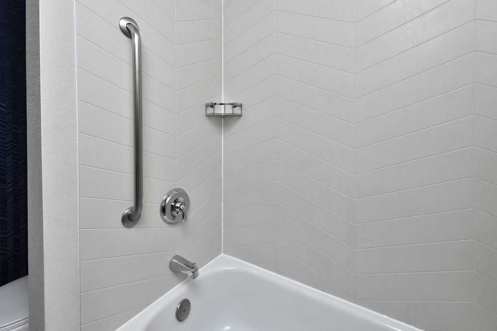Fairfield by Marriott Inn & Suites Richmond Innsbrook - photo 25