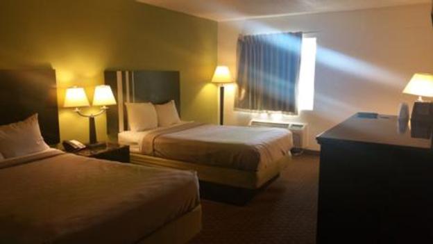 Travelodge By Wyndham Lafayette - photo 21
