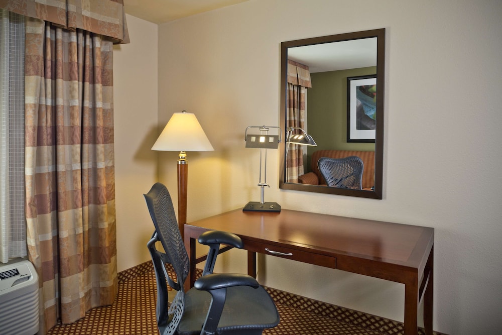 Hilton Garden Inn Baltimore White Marsh - photo 16