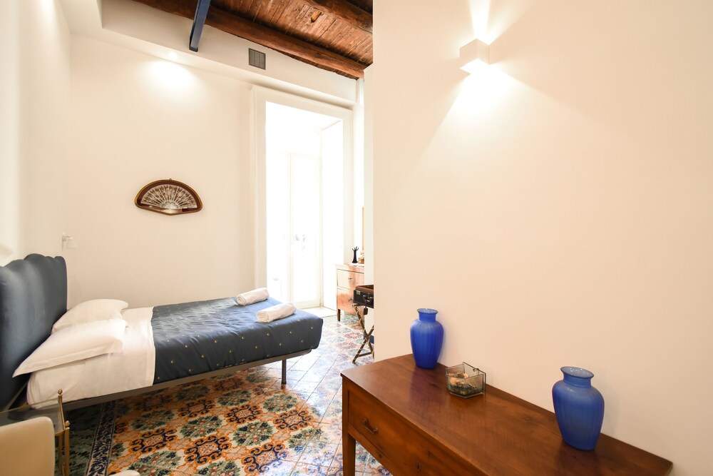 Casa Napoletana Nilo — 4-Star Luxury Hotel in Naples, Italy