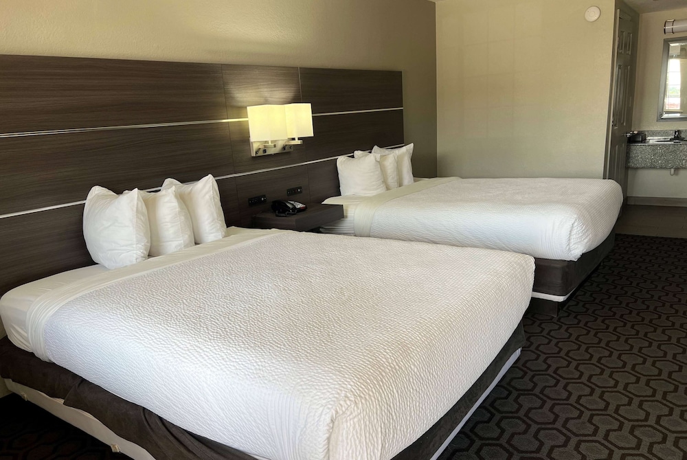 Days Inn by Wyndham Wagoner - photo 18