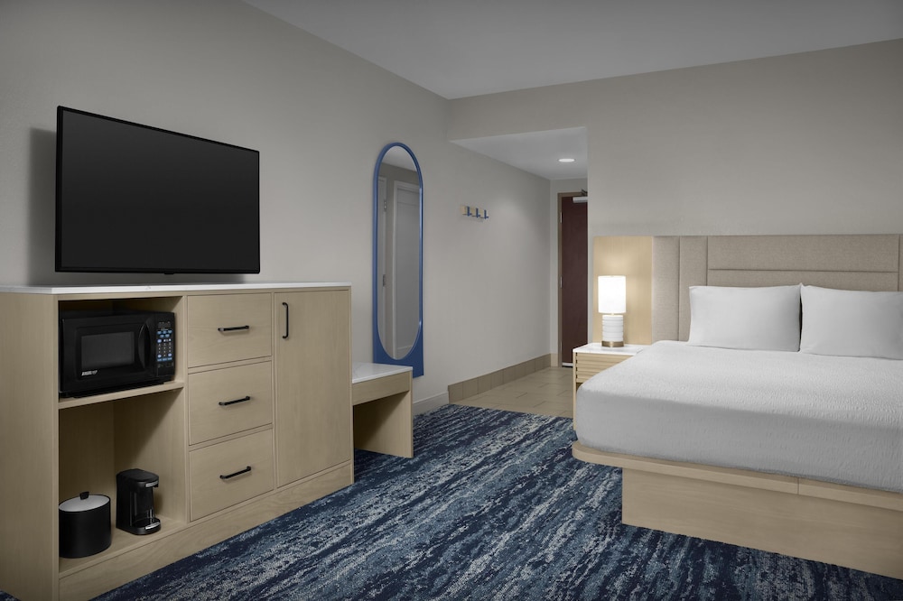 Hampton Inn & Suites Ocean City Bayfront Convention Center - photo 18