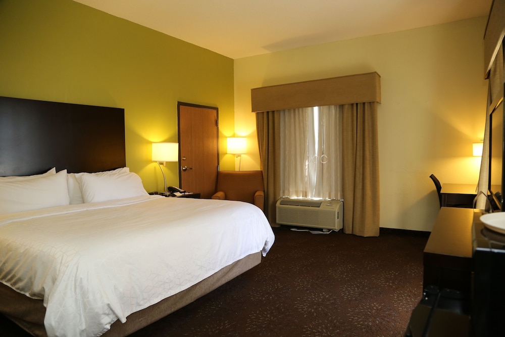 Holiday Inn Express Hotel & Suites Cleveland - photo 11