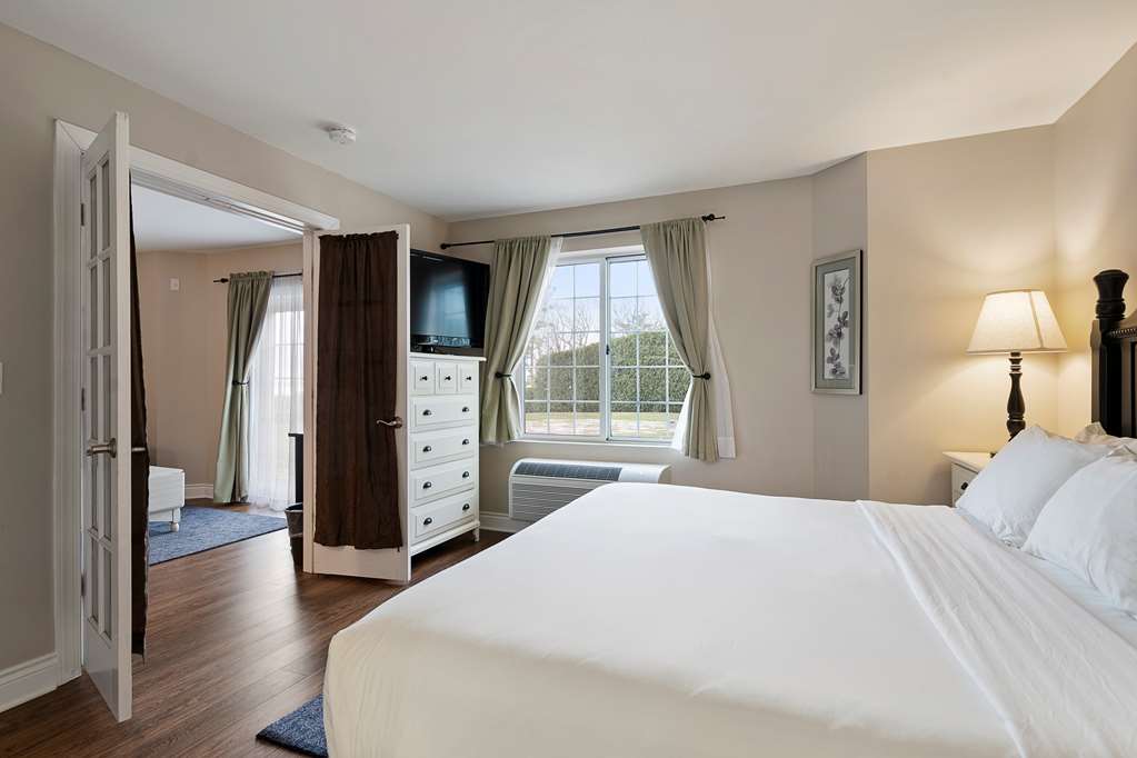 Charlevoix Inn & Suites SureStay Collection by Best Western - photo 19