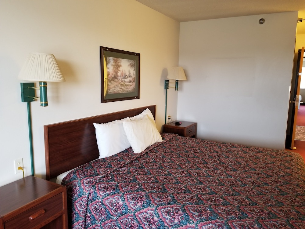 Bilmar Inn & Suites Dell Rapids Near Sioux Falls - photo 58