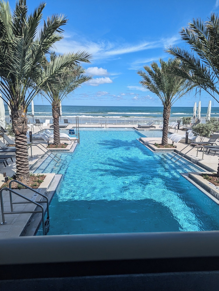 Renaissance Daytona Beach Oceanfront Hotel - photo 32