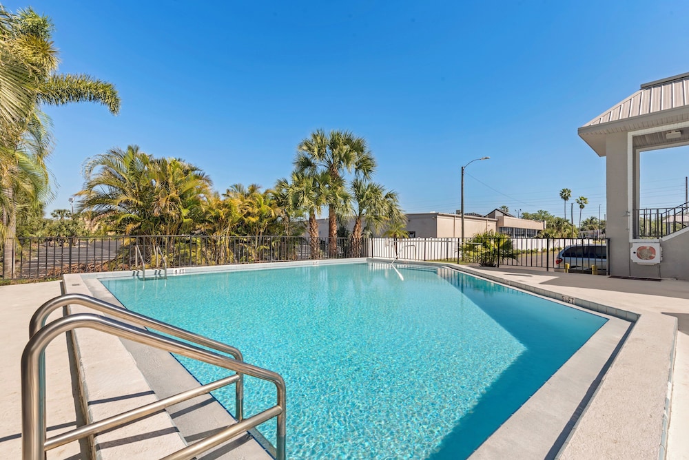 Red Roof Inn Kissimmee FL - photo 23