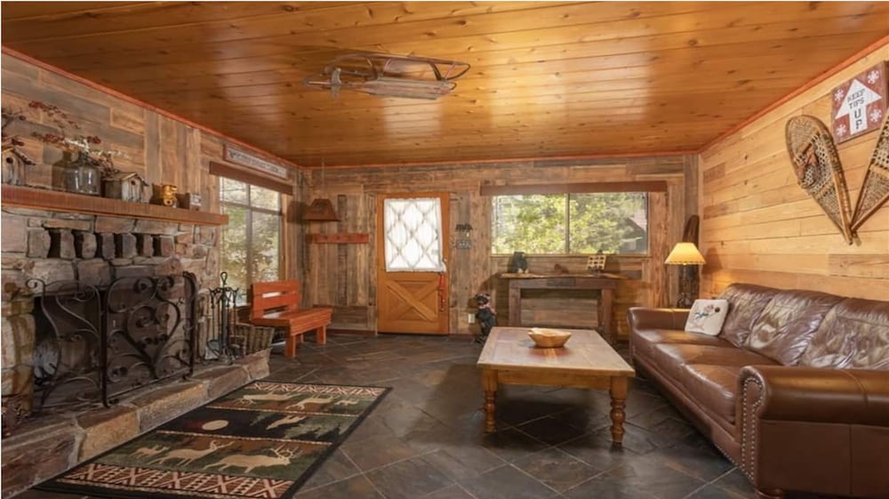 Hot Tub Near Lake Kellys Kottage in Big Bear Lake, United States