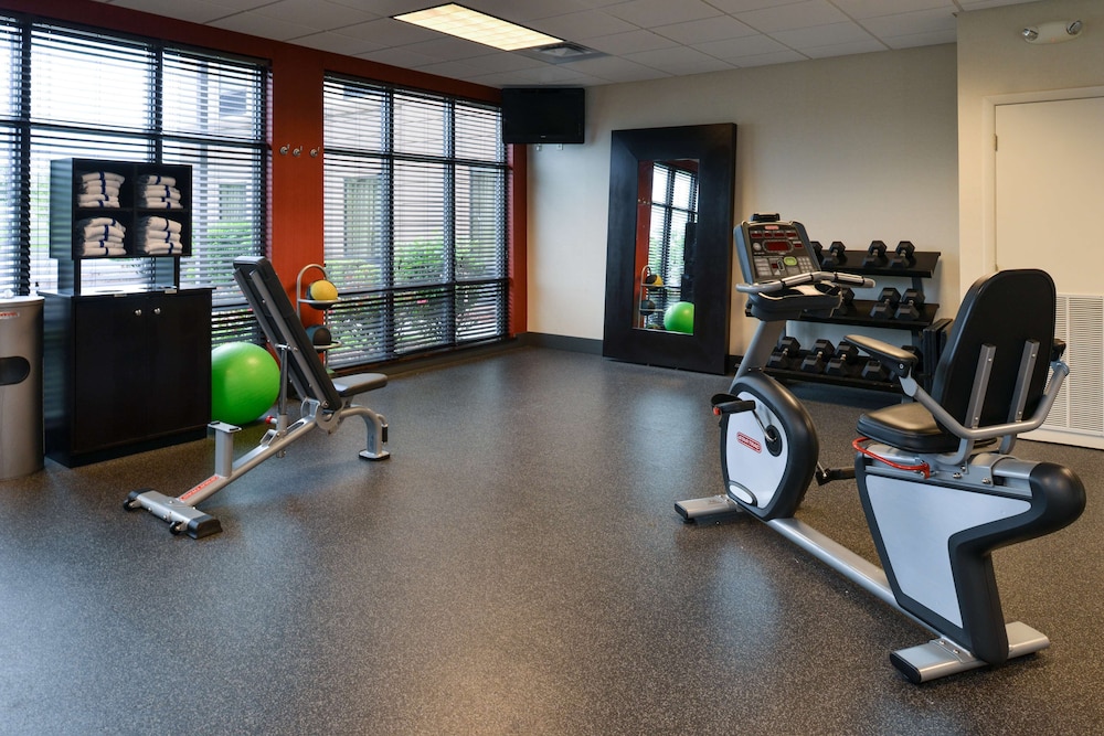 Hampton Inn Milford - photo 42