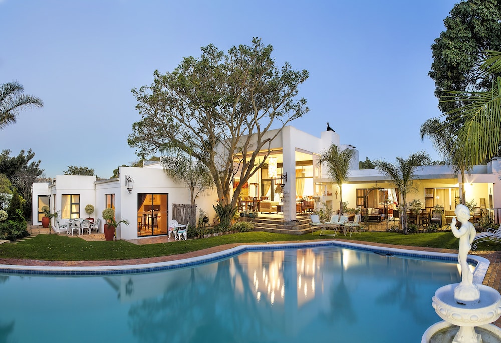 Cape Pillars Boutique Hotel — 4-Star Luxury Hotel in Cape Town, South Africa