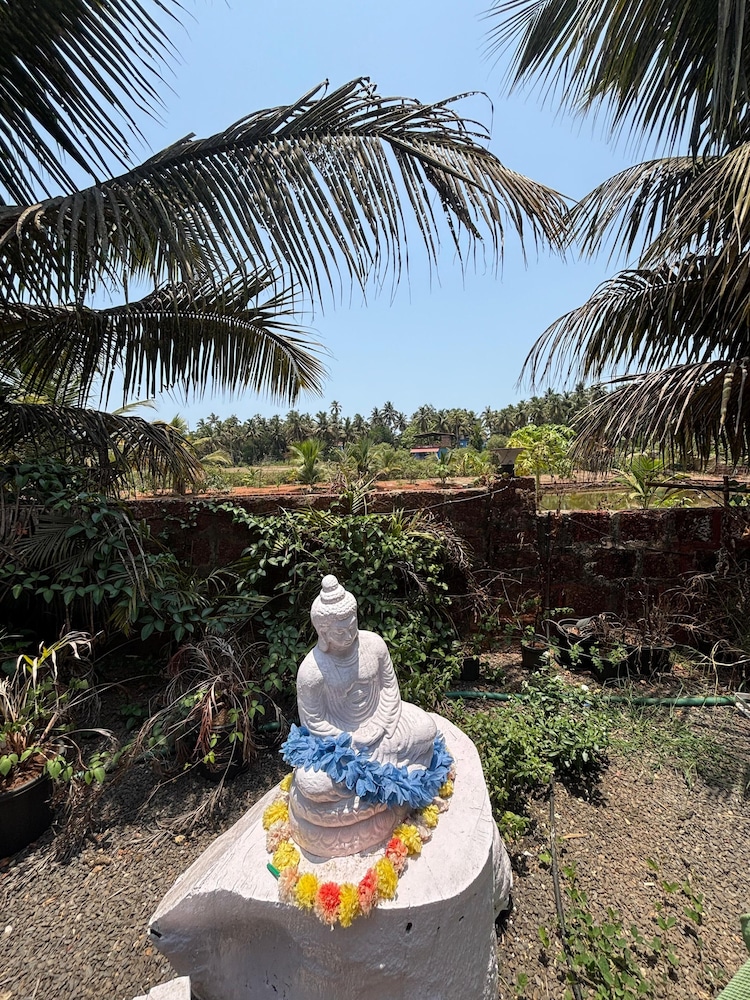 The Leisure Cave Arambol Goa in Arambol, India