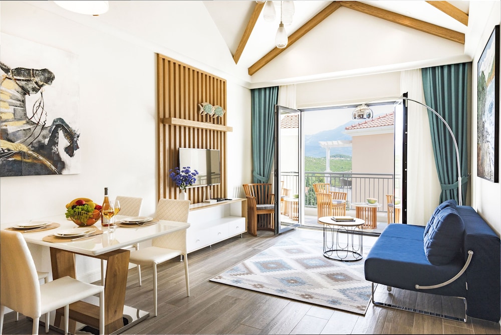 Lustica Apartments Central Bay — 4-Star Luxury Hotel in Tivat, Montenegro