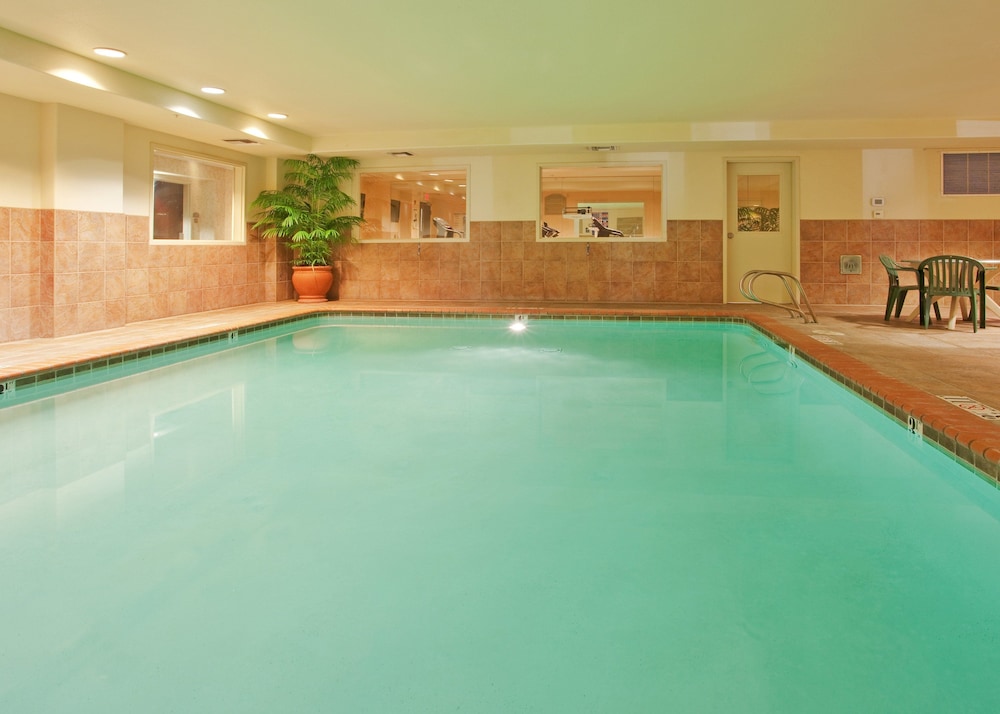 Holiday Inn Express Sacramento Airport Woodland by IHG - photo 56