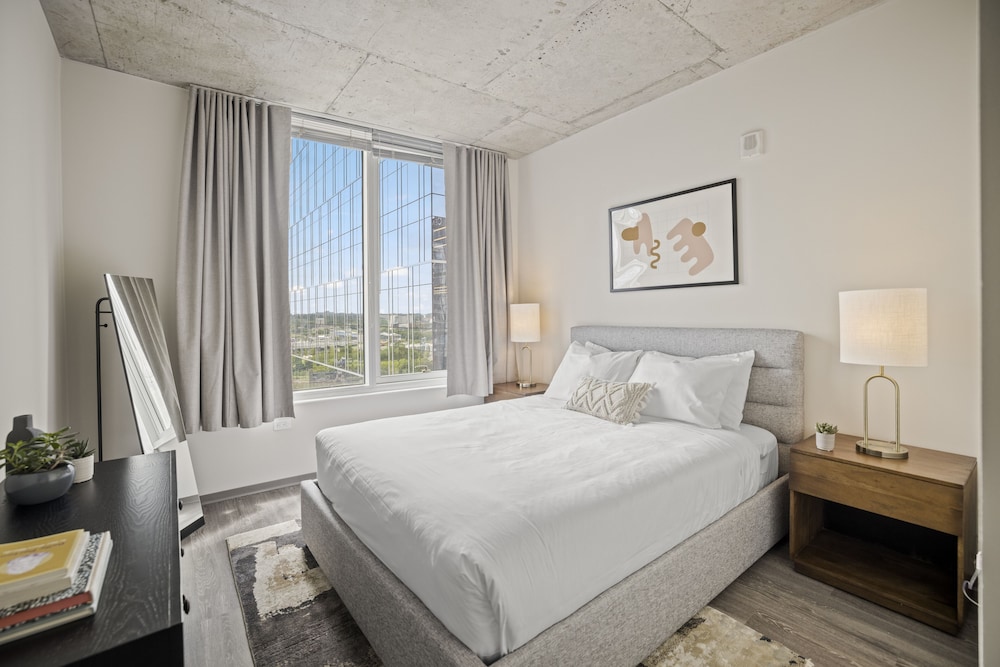 Placemakr Premier SoBro - photo 17