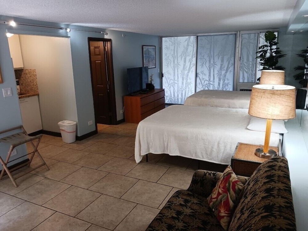 Diamond Head Beach Hotel - photo 6
