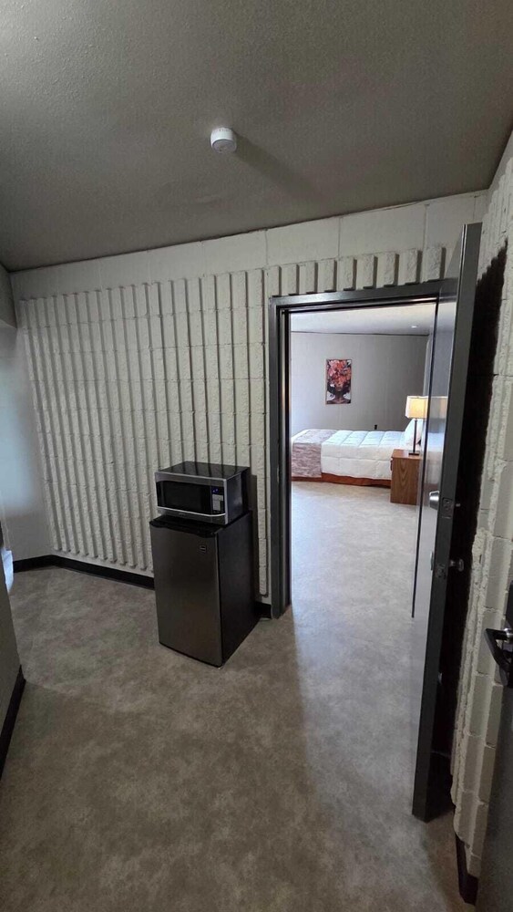 Smartwood Inn - photo 22
