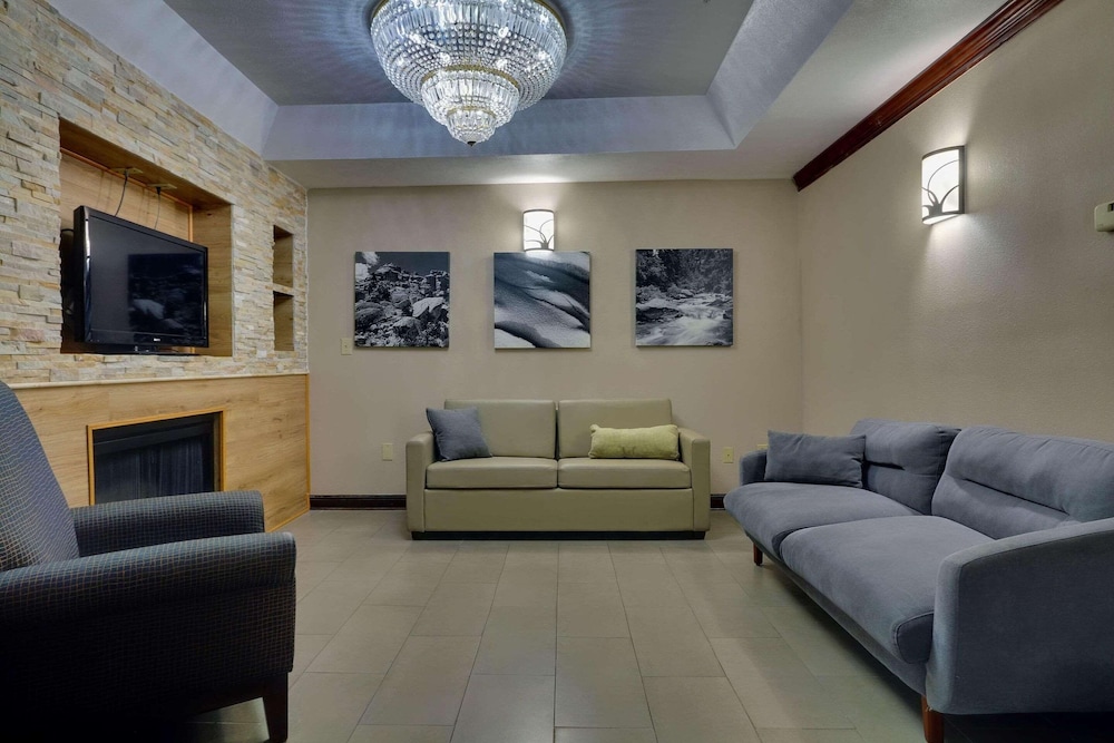 Country Inn & Suites by Radisson Savannah Gateway GA - photo 3
