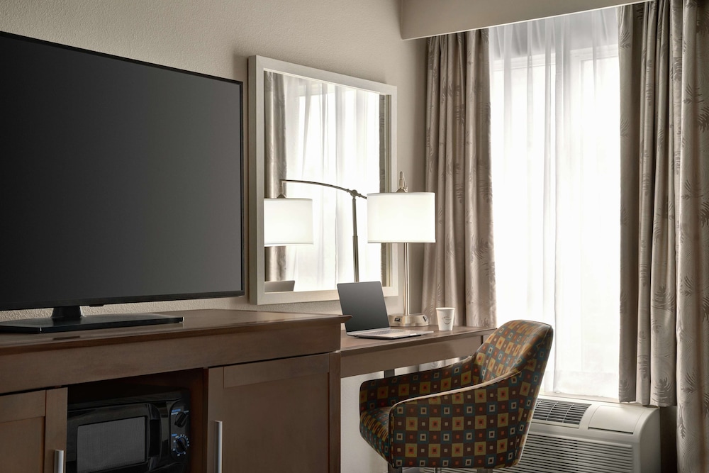 Hampton Inn New Orleans St. Charles Ave. Garden District - photo 12