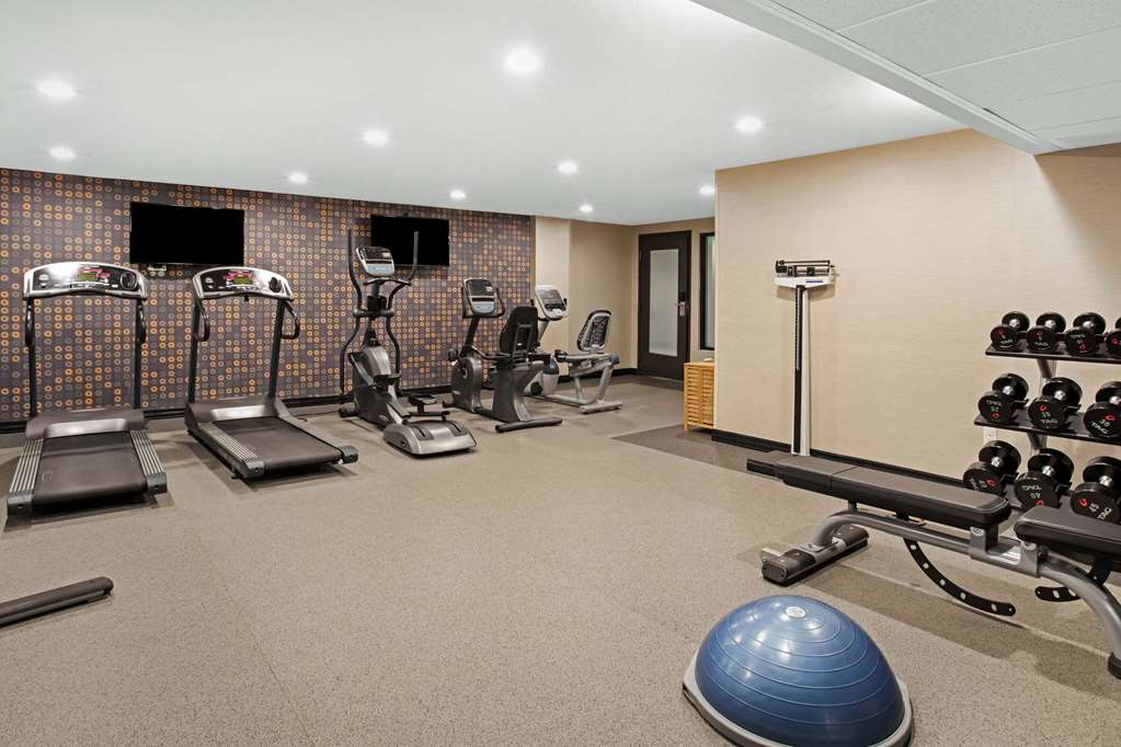 La Quinta Inn & Suites by Wyndham Denver Aurora Medical - photo 7